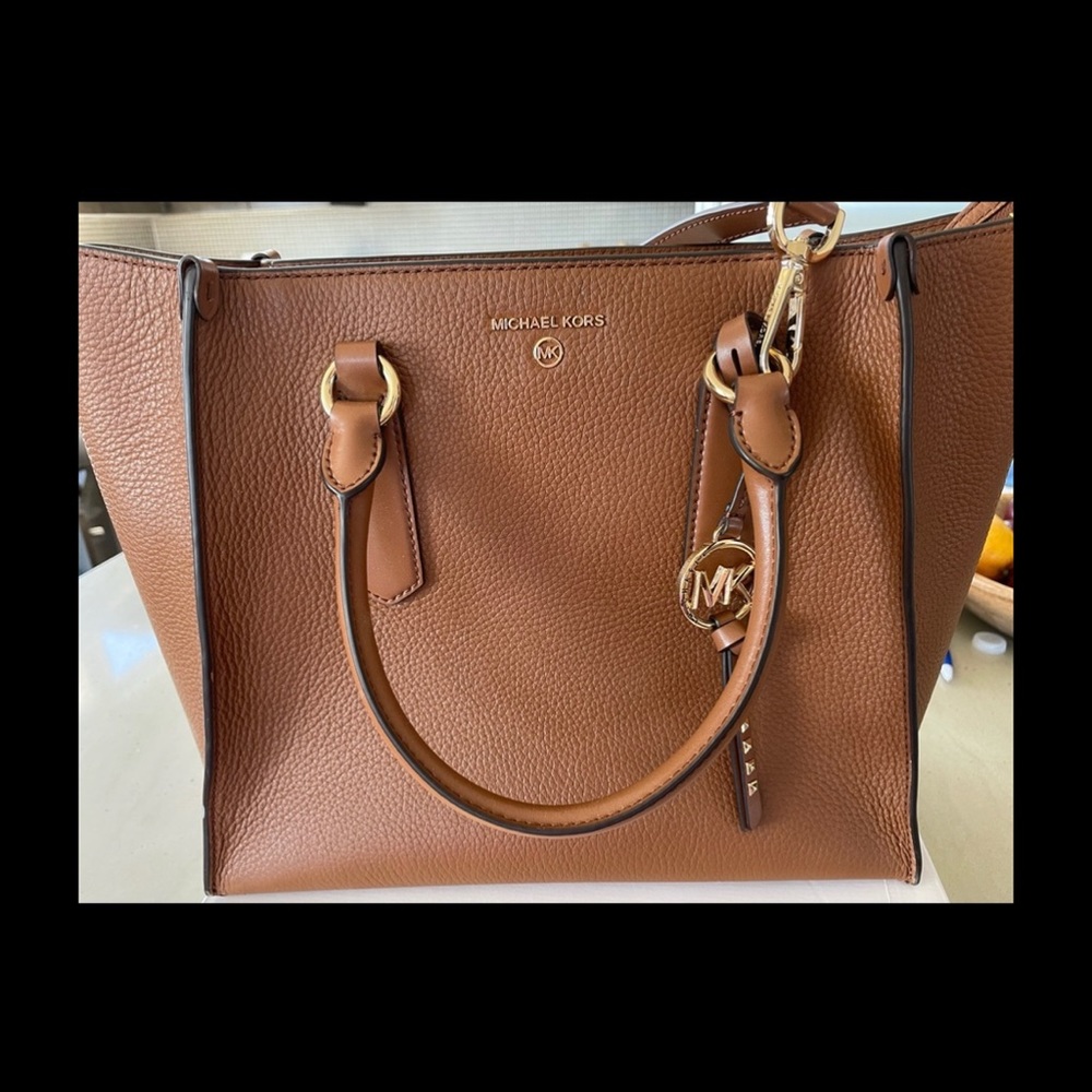 Michael Kors Bag- Pristine Condition